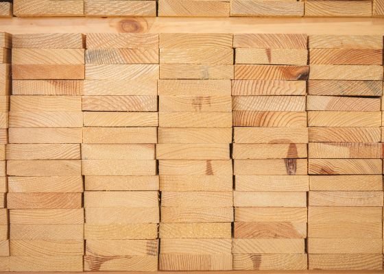 Key Industries for Global Sourcing: Hardware, Apparel, Iron Scrap & Lumber